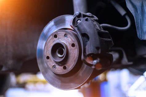 What is a car brake caliper and how to check signs of bad calipers?